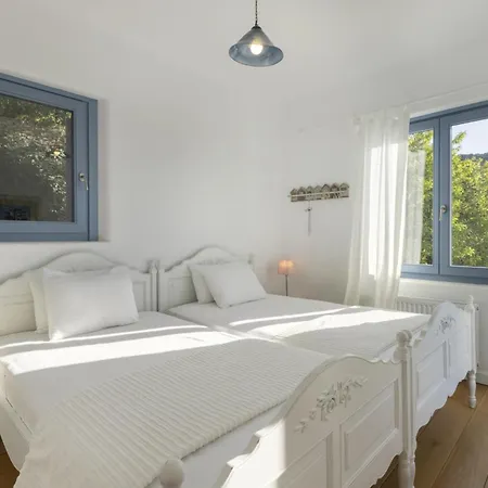 Seaside Luxury Villa Stenies